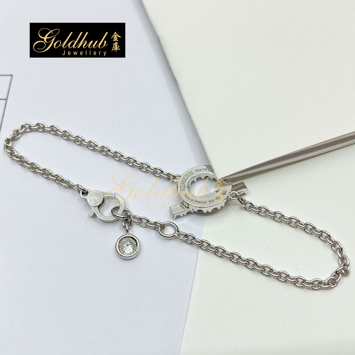 Hermes Finesse Bracelet, Diamonds in White Gold, Size XS