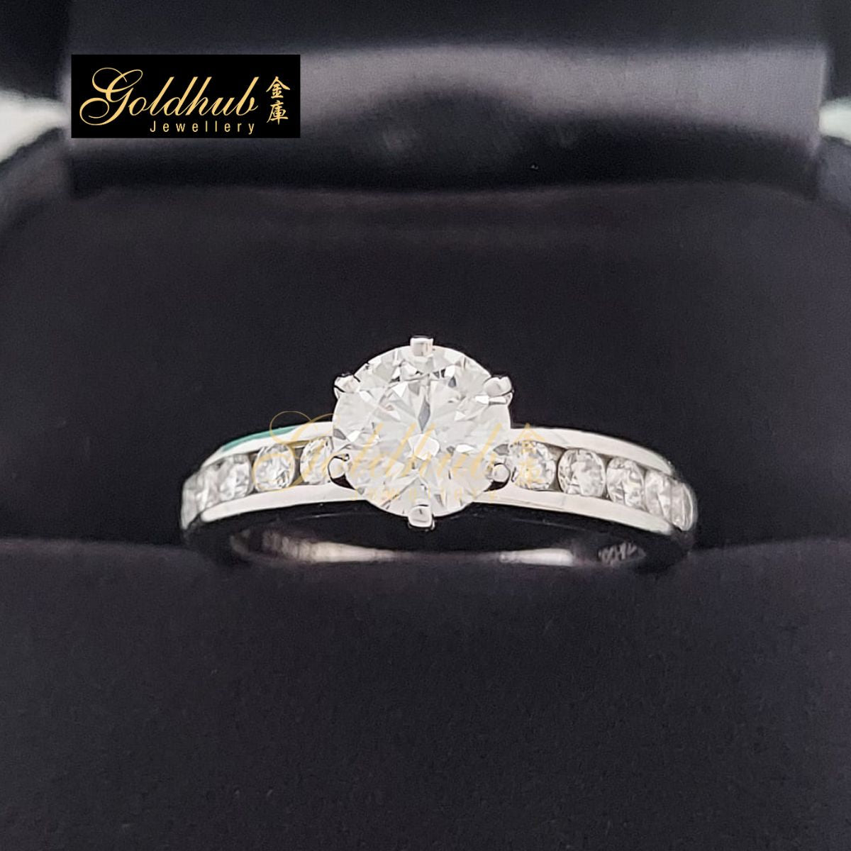 Tiffany & Co 0.92ct Diamond Ring in Platinum
