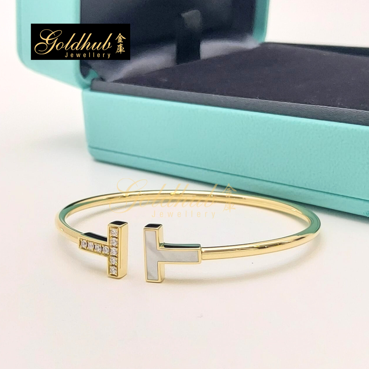 Tiffany & Co T Wire Mother-of-pearl and Diamonds Bracelet in Yellow Gold