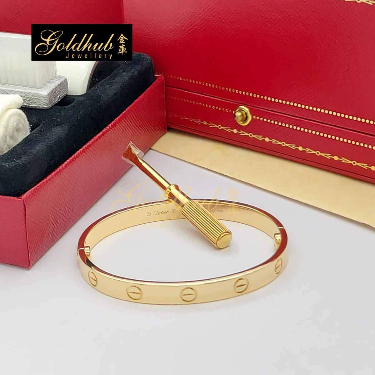 Cartier Love Bracelet in Yellow Gold, Size 16