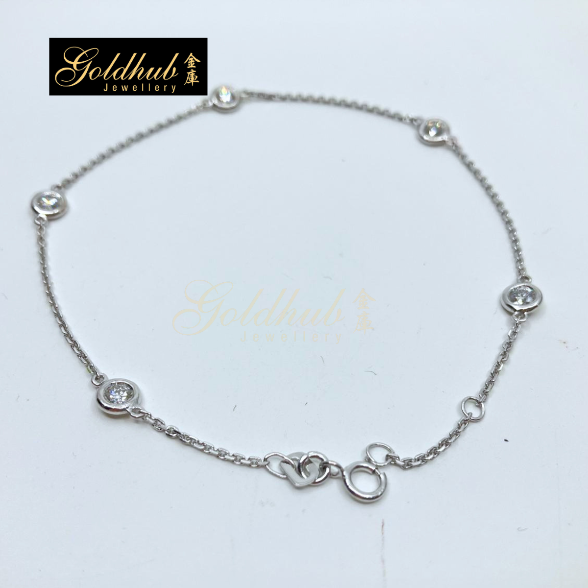 [Reserved] 5 Diamonds Bracelet in White Gold