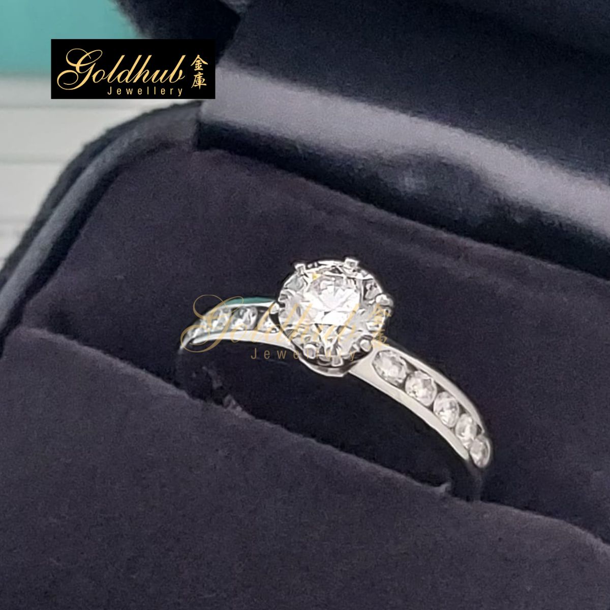 Tiffany & Co 0.92ct Diamond Ring in Platinum