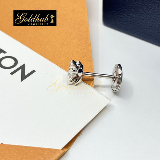 Louis Vuitton LV Diamonds Stud, LV Monogram Star cut in White Gold