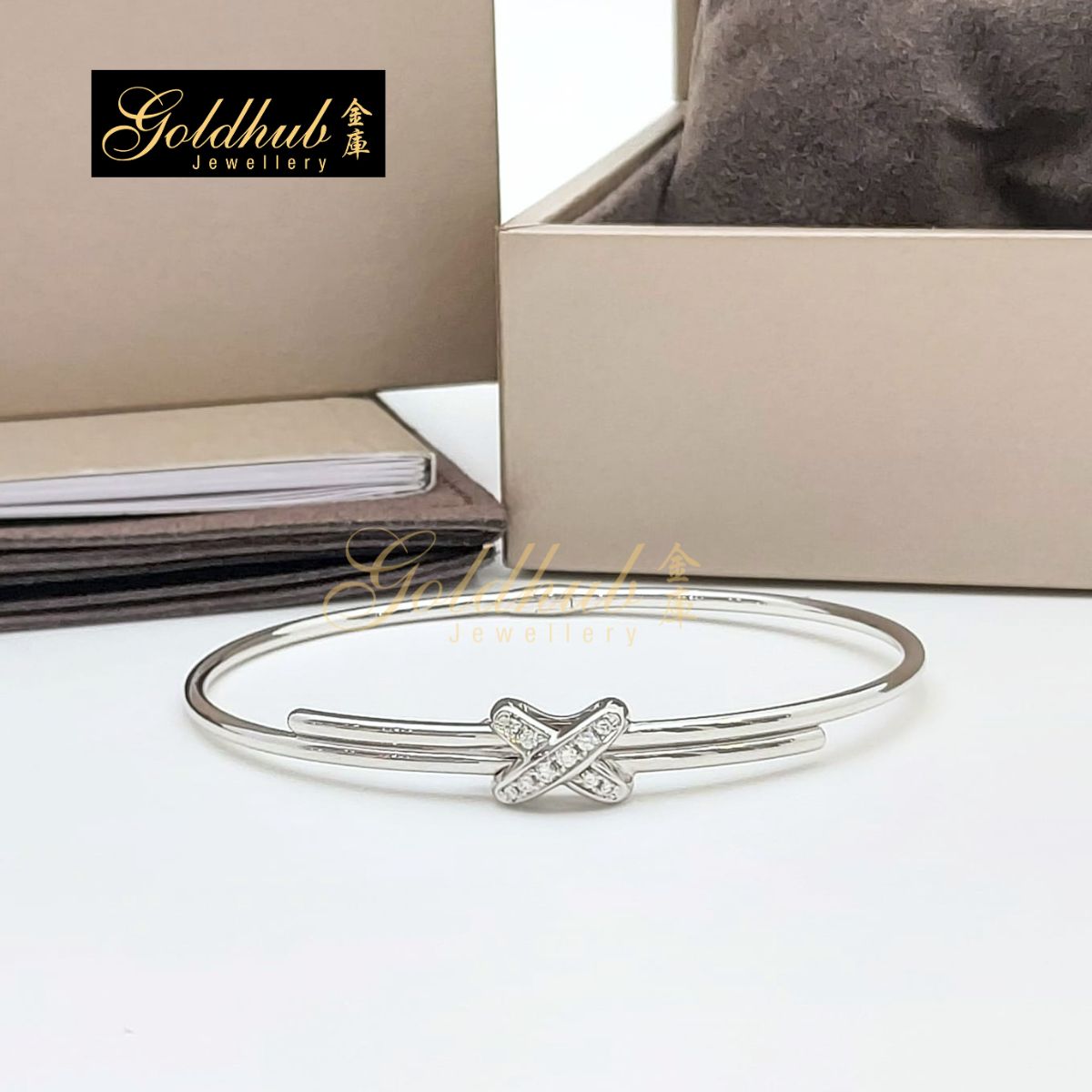 Chaumet Jeux de Liens Bracelet, Diamonds, Bracelet in White Gold, Size 165
